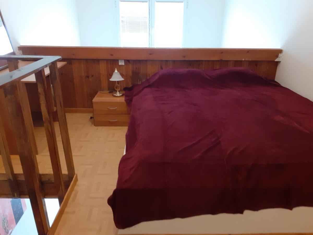 Μαργαριτα Apartment Đảo Đảo Salamis Ngoại thất bức ảnh