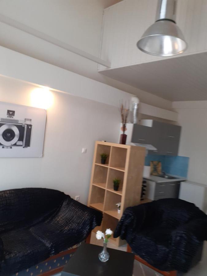 Μαργαριτα Apartment Đảo Đảo Salamis Ngoại thất bức ảnh